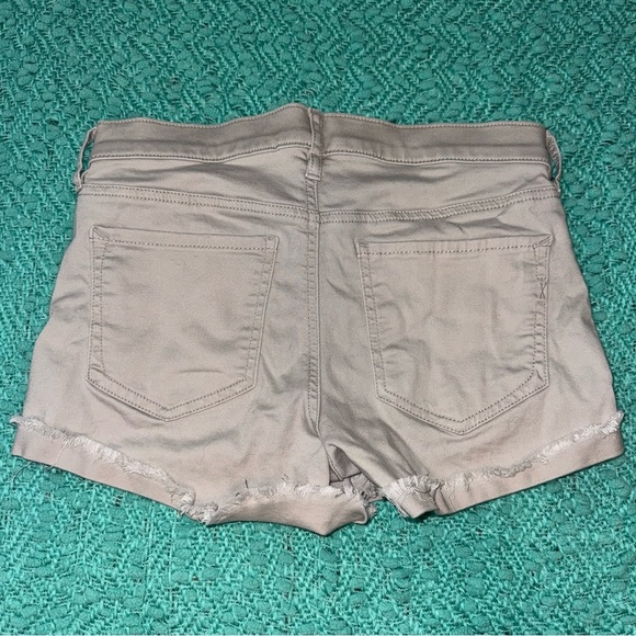 Express Women's Off White Gray Shorts Shortie Stretch - Picture 3 of 4